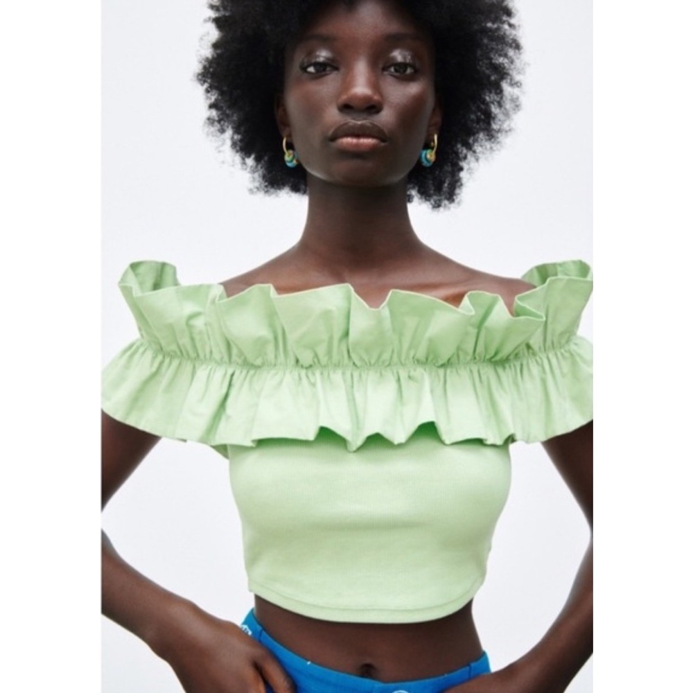 ZARA Green Ruffle Summer Statement Top Size Small L‎ Halter Beautiful
